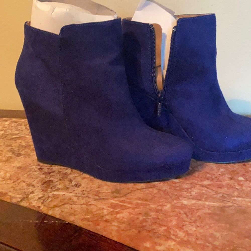 Ankle booties